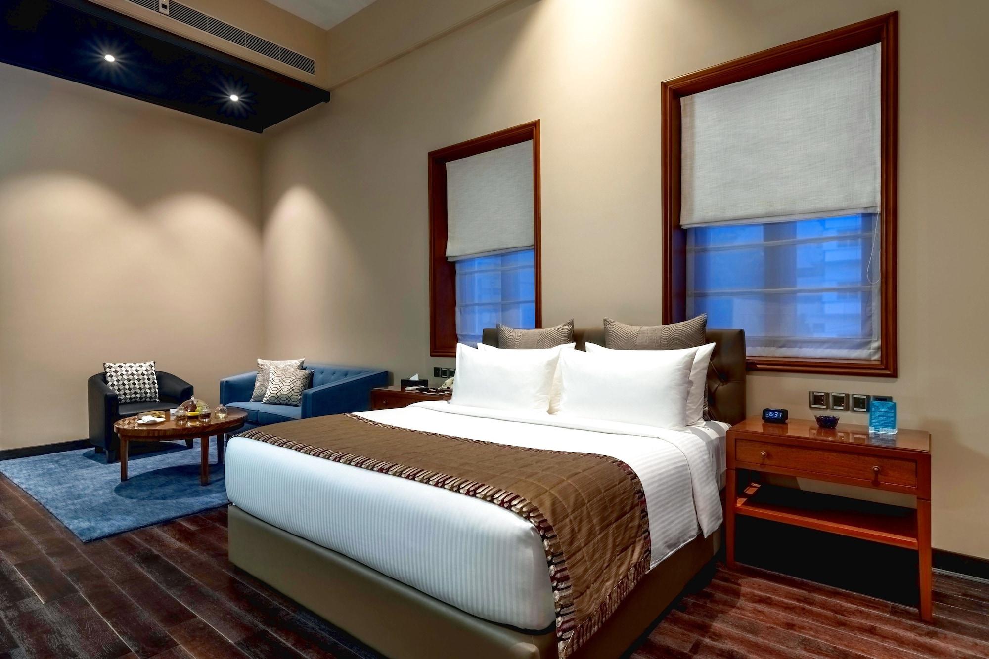 Kenilworth Hotel,